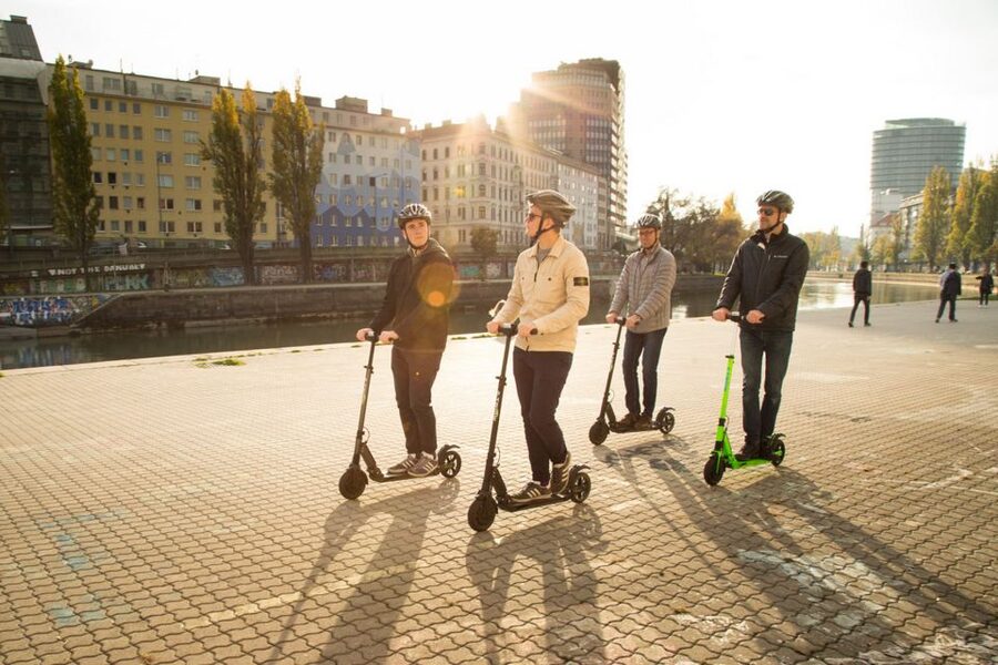 Krakow: 2h Old Town Scooter Tour - Starting at Florian’s Gate and the Barbican