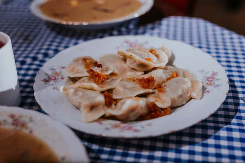 Krakow: 6-Course Full Polish Food Tour with Vodka Tasting - Four vodkas, from fruit to the oldest bottle