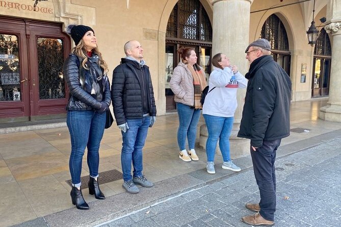 Krakow: A Magical Walking Tour of the Old City - 120 min - Wawel Castle and the Dragon bring royal stories to life