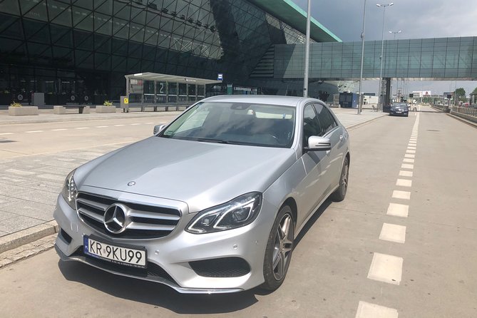 Krakow Airport - Krakow City Private Transfer - What the private vehicle means for your group