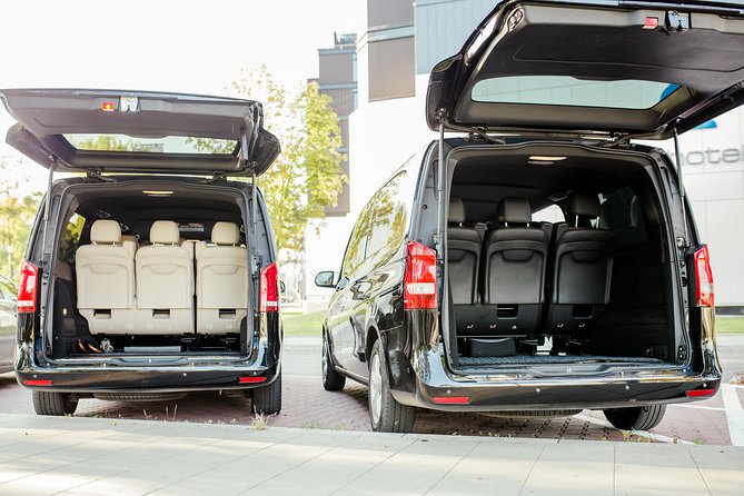 Krakow Airport Transfer Balice - Flight tracking helps, but the pickup details still matter