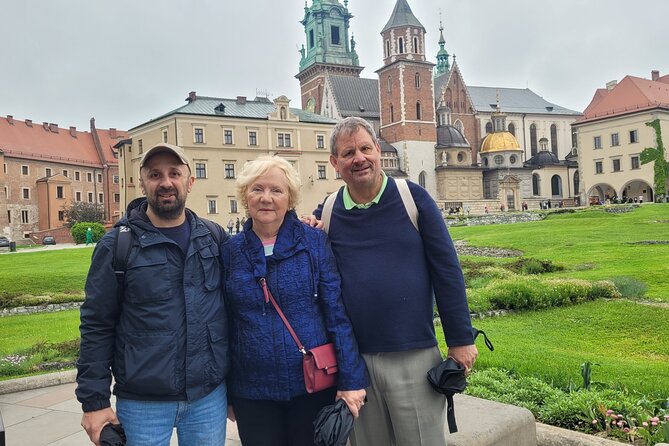 Krakow and Sanctuary of Divine Mercy Pope John Paul II City Tour - What the guide adds to the experience