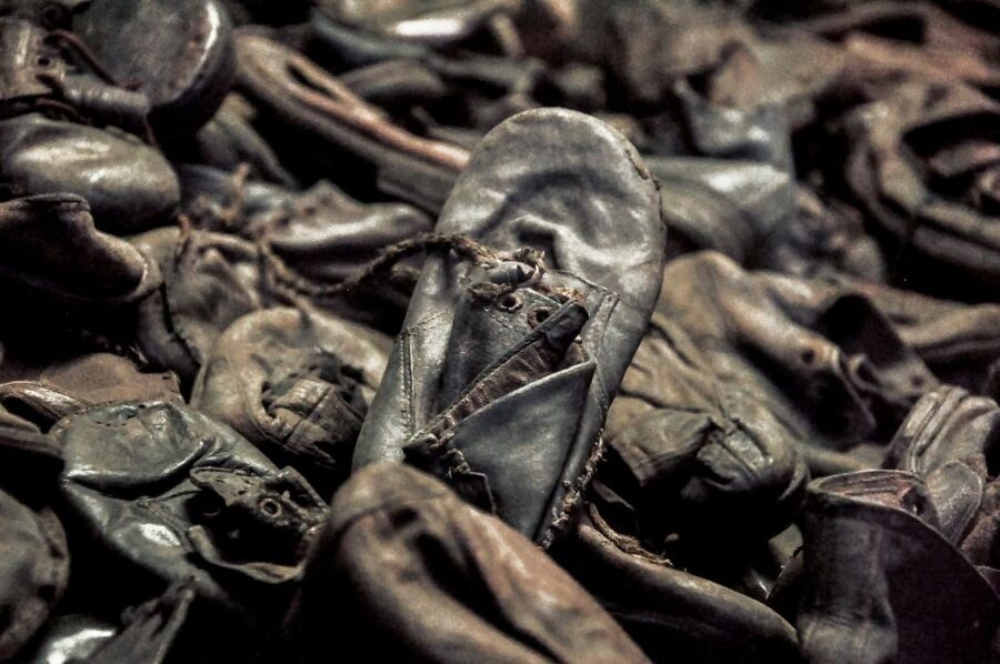 Krakow: Auschwitz-Birkenau Guided Tour Pickup/Lunch Options - What to bring and what to leave behind