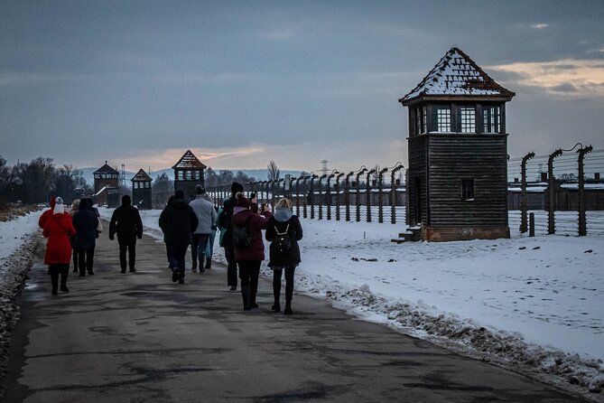 Krakow: Auschwitz-Birkenau Guided Tour with Ticket and Transfer - Food, clothing, and the pace of the day
