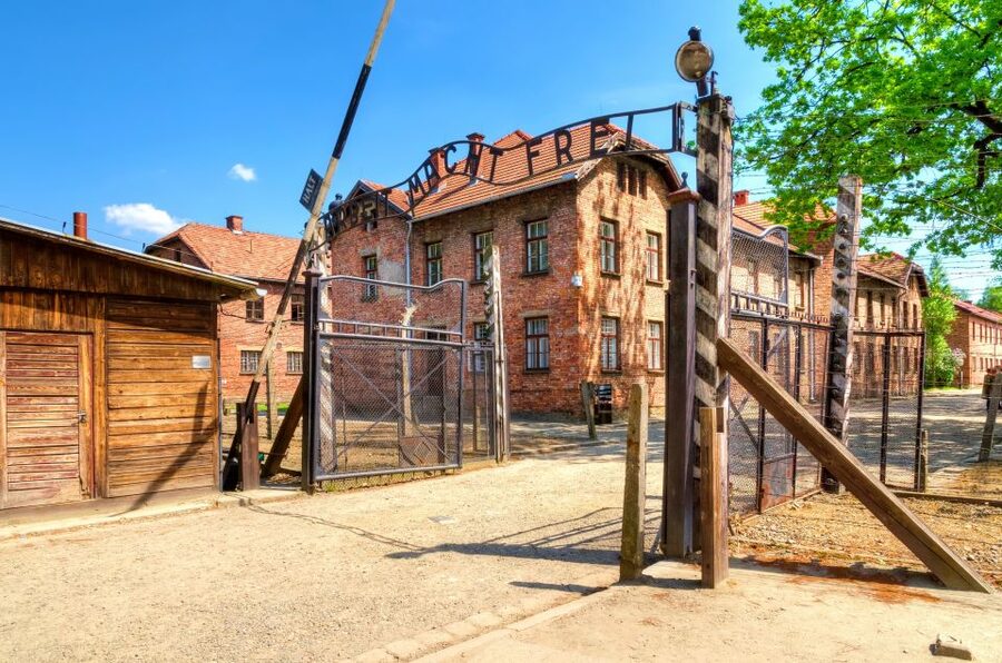 Krakow: Auschwitz Guided Tour with Optional Hotel Pickup - Auschwitz I: barracks, evidence, and personal belongings