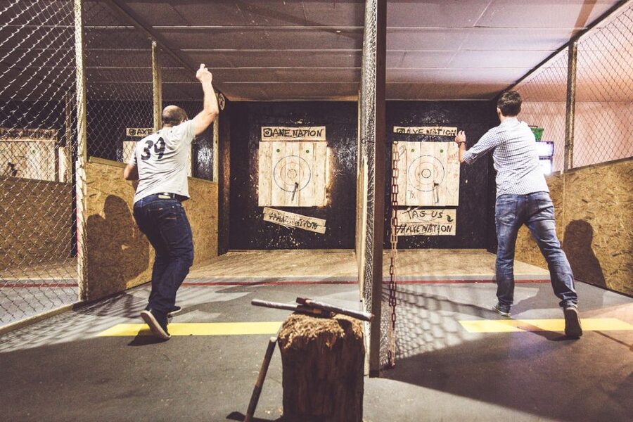Kraków: Axe-Throwing in Axe Nation, the First Club in Europe - Your first ten minutes: learning to make the axe stick