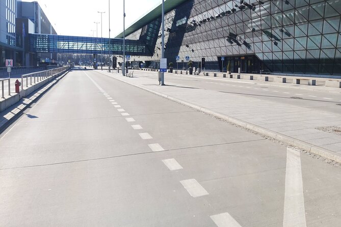 Krakow Balice Airport Transfer: Private Round Trip - Key points at a glance