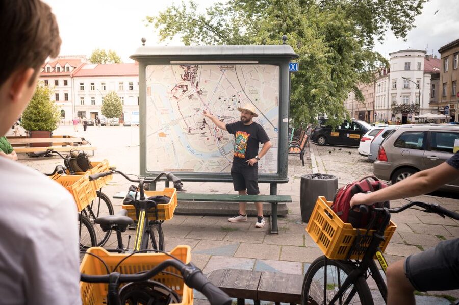 Krakow: Bike Tour of Old Town, Jewish Quarter and the Ghetto - What the break adds to a three-and-a-half-hour ride