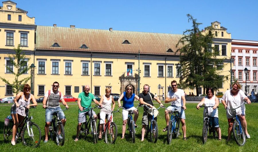 Krakow: Bike Tour of the Old Town, Kazimierz, and the Ghetto - Should you book the Krakow bike tour?