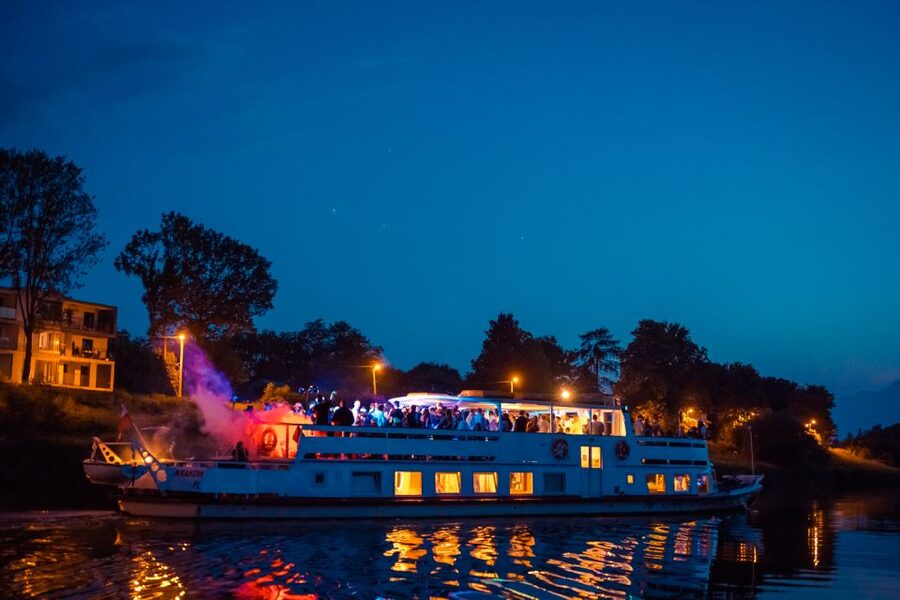 Krakow: Boat Party with Unlimited Drinks - Which departure should you choose?