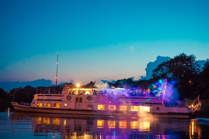 Krakow Boat Party - What the crowd is really like