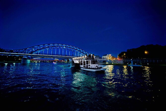 Krakow by night 60 minutes cruise The Vistula River Krakow - The audio guide: useful, but not a full tour