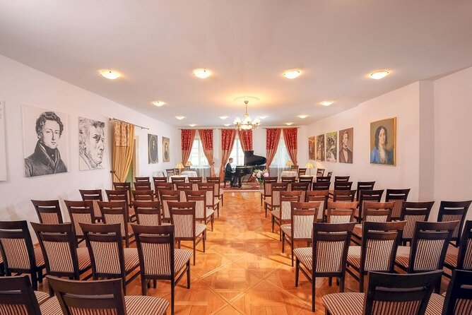Krakow: Chopin Piano Concert in St. Bernardine Church - The venue: atmospheric, but not perfect