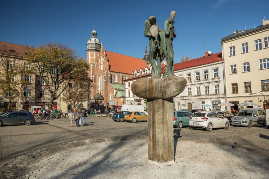 Krakow: City Golf Cart Tour and Schindler's Factory Museum - Wawel, the Vistula, and the route to Podgórze