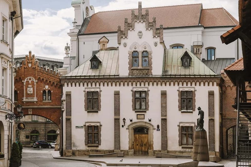 Krakow: City Pass With Transport - Jewish heritage and difficult history