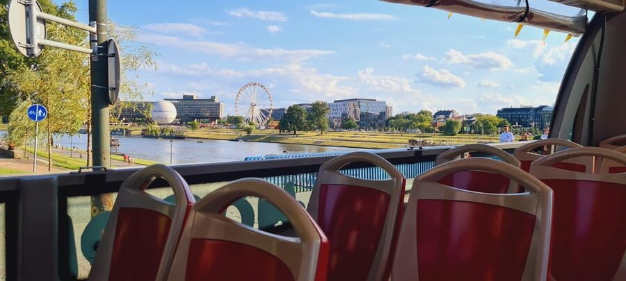 Krakow City SightSeeing hop on hop off bus and city game - Making the most of the 25-hour ticket