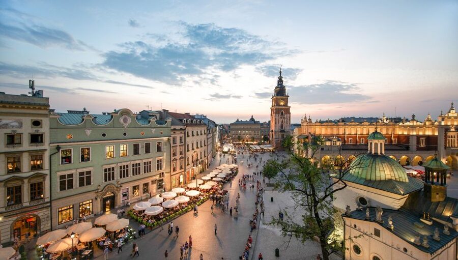 Krakow: City Sightseeing Tour by Electric Golf Cart - Across the Vistula to the former Jewish Ghetto