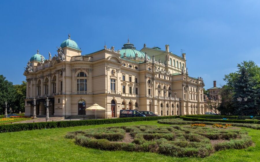 Krakow: City Walking Tours - The Old Town route and Krakow’s royal heart