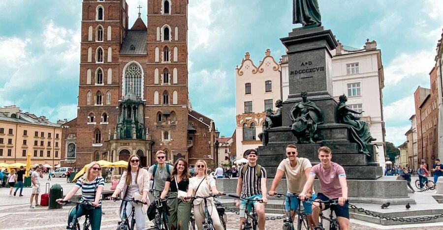 Krakow: Complete Bike tour with all the highlights - Kazimierz: A Different Side of Krakow