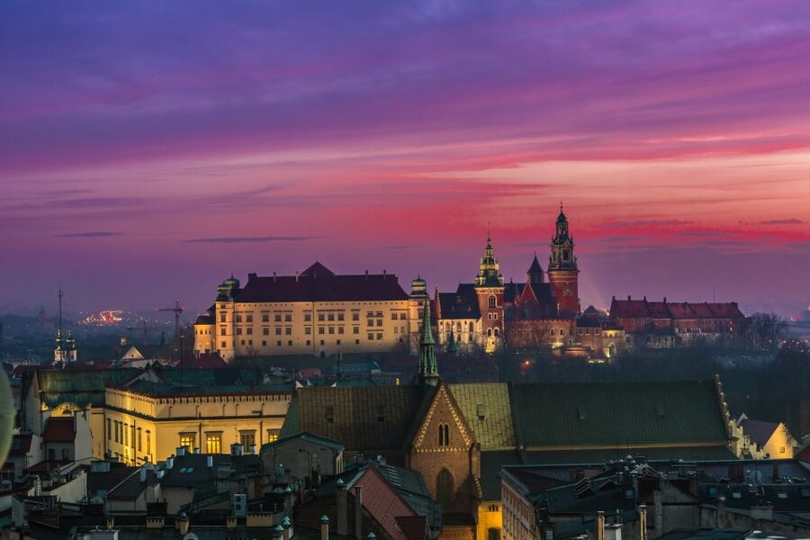 Krakow: Evening Walking Tour with Spooky Stories - Florian Gate and stories of punishment