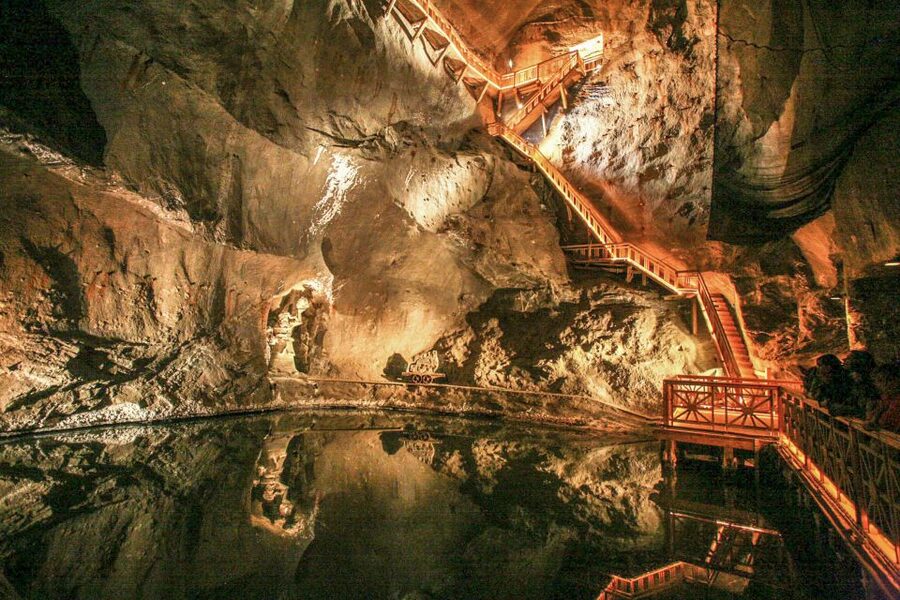 Krakow: Full-Day Auschwitz-Birkenau & Salt Mine Guided Tour - Wieliczka Salt Mine: a striking change of mood