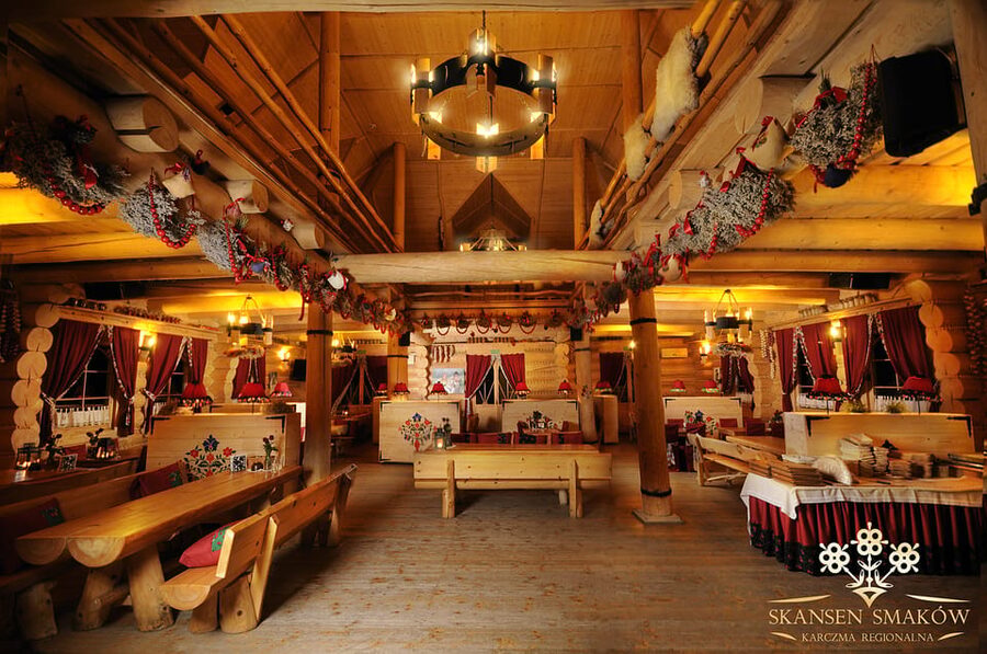 Krakow: Full Traditional Polish Dinner & Folk Show - A few practical ways to improve your evening