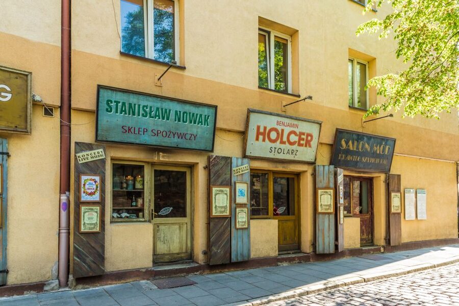 Krakow: Guided Kazimierz Jewish Quarter Walking Tour - Timing, walking, and what to bring