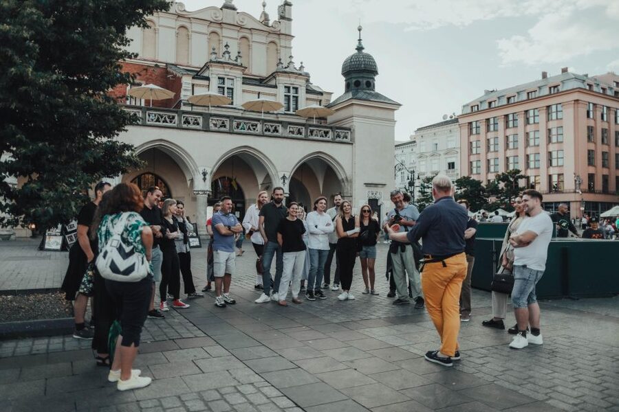Krakow: Guided Old Town Tour - Old Town streets, university history, and local stories