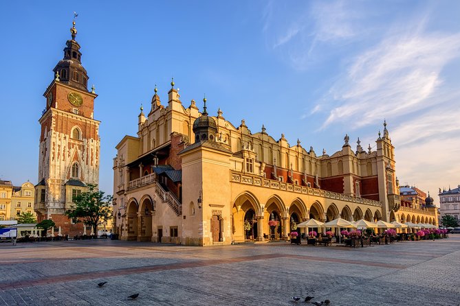 Krakow: Guided Sightseeing Tour by golf cart/buggy - The former Ghetto and its memorials