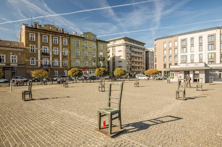 Krakow: Guided Tour of the Jewish Ghetto - The remaining section of the Ghetto Wall