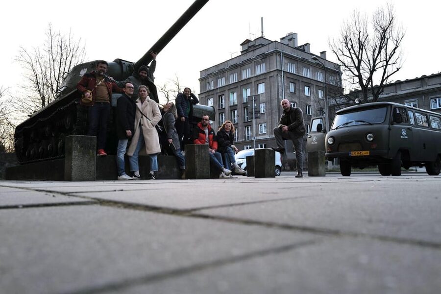 Krakow: Guided Tour to Nowa Huta on Commie Retro Van - How much time should you allow?