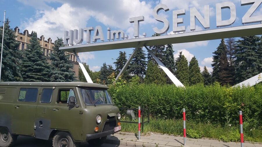 Krakow: Guided Tour to Nowa Huta on Commie Retro Van - The UAZ 452 ride from Krakow