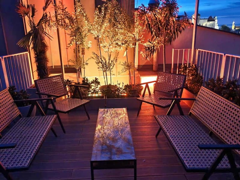 Krakow: Hidden Rooftop Bar Reservation with 1 Cocktail - How to use the two hours well