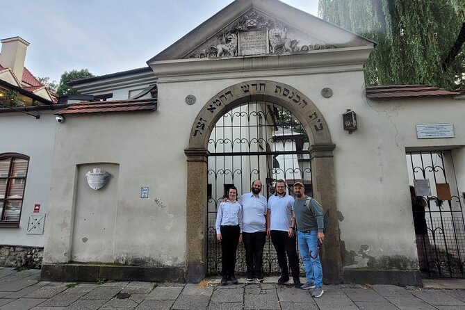 Krakow Jewish District and Ghetto Guided Tour in a Small Group - The Jan Karski statue and the human cost of history