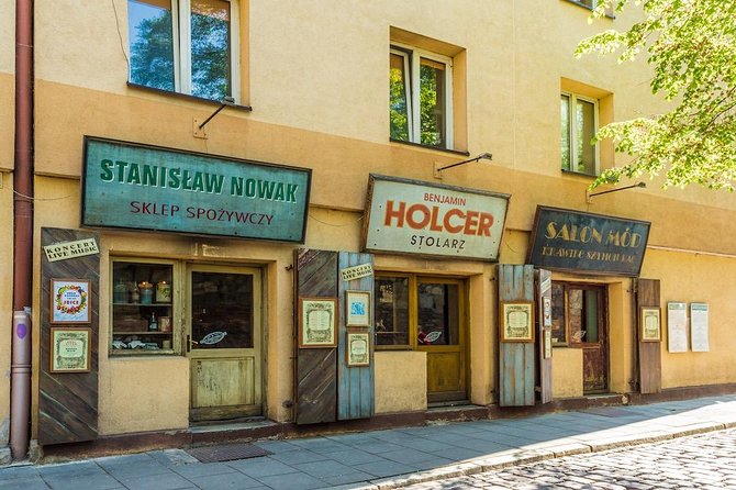Krakow: Jewish Quarter Kazimierz & Schindler's Factory & Ghetto Guided Tour - Starting on Szeroka Street in Kazimierz