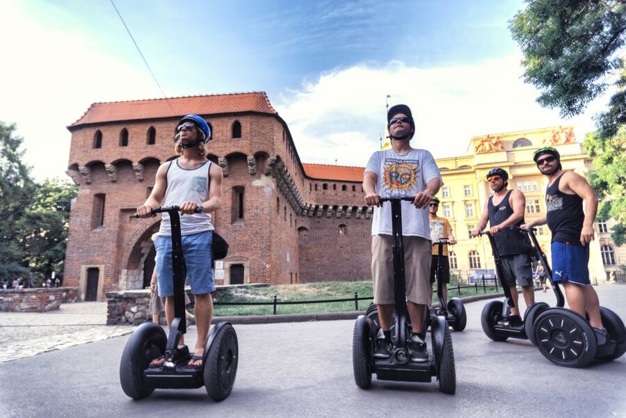 Krakow: Jewish Quarter Segway Tour - Starting at Sienna 17 and getting comfortable