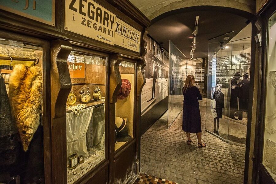 Krakow: Kazimierz by Golf Cart and Schindler's Factory Tour - Inside Schindler’s Factory Museum