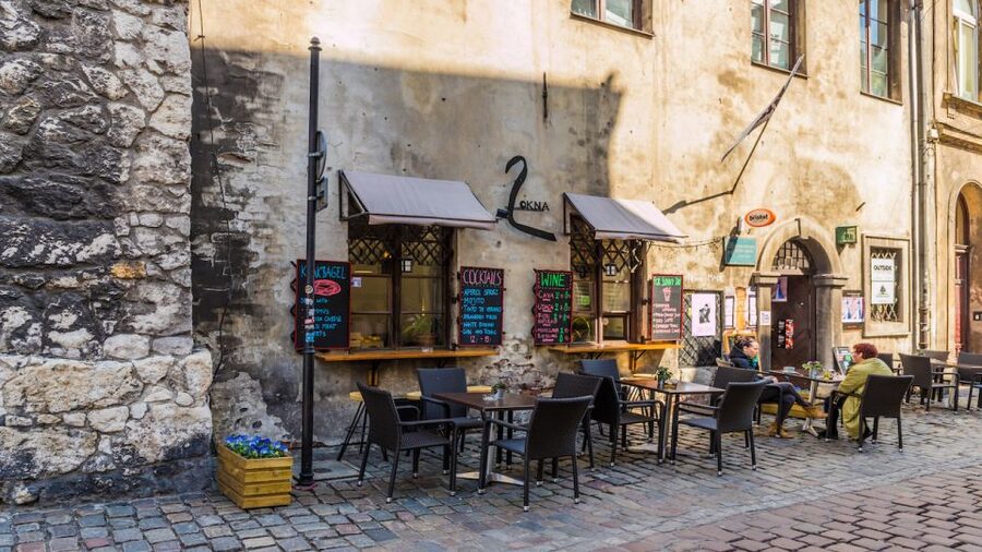 Krakow: Kazimierz Jewish Quarter Walking Tour - Is $27 a fair price?