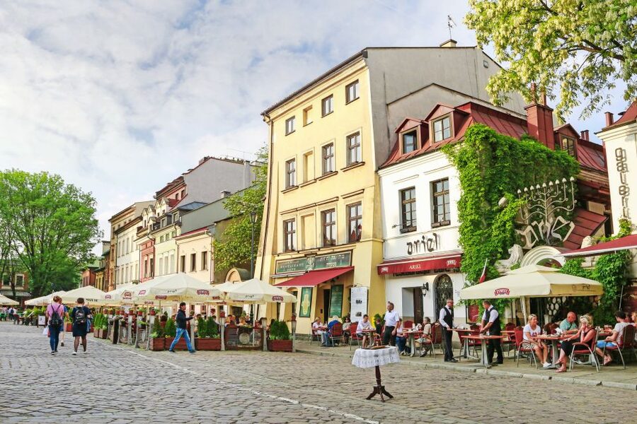 Krakow: Kazimierz, Schindler's Factory & Ghetto Guided Tour - Why this route works better than seeing the sites alone