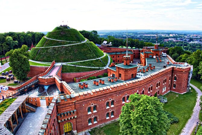 Krakow: Kościuszko Mound Entry Ticket & City Pass Options - Reaching the summit and taking in the panorama