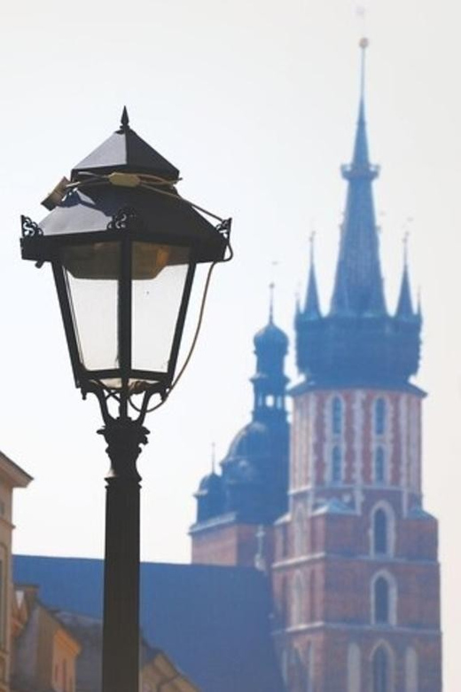 Krakow : Must-See Walking Tour With A Guide - Why this three-hour walk works well in Krakow