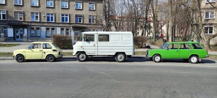 Krakow: Nowa Huta Guided Tour in Vintage Car - The bunker brings the Cold War close