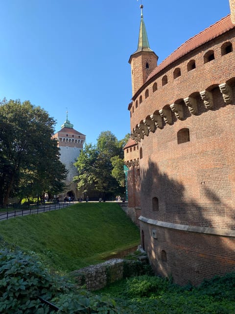 Krakow: Old Town and Kazimierz Guided Bike Tour - The wartime story at Ghetto Heroes Square