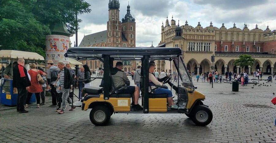 Krakow: Old Town City Tour in a Golf Cart - Why a golf cart makes sense in Krakow’s Old Town