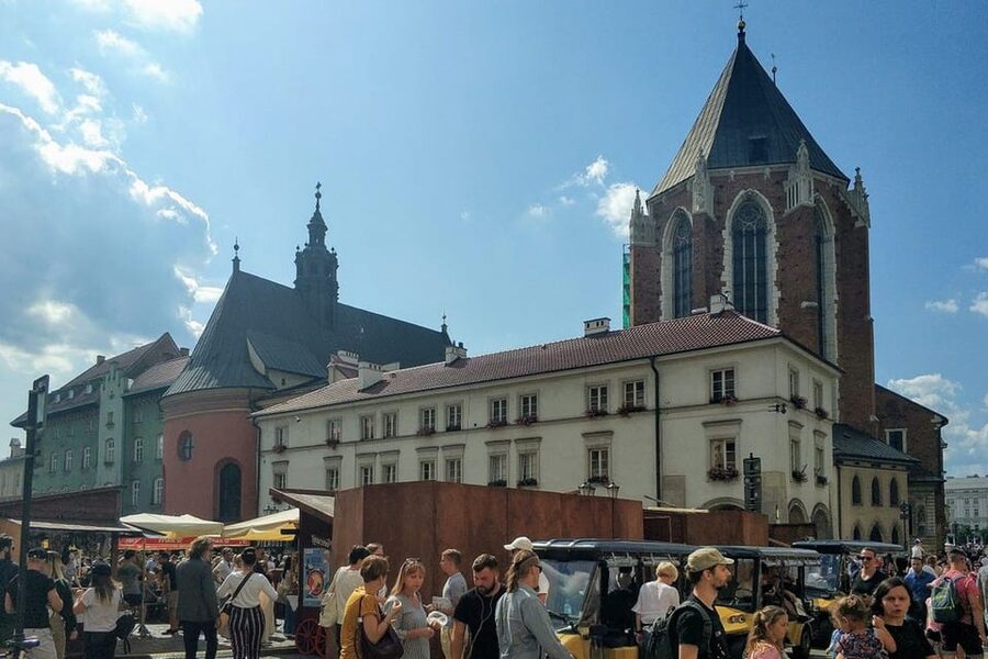 Krakow: Old Town City Tour in a Golf Cart - What the audio guide is really like