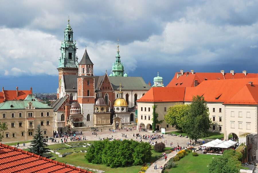 Krakow: Old Town Private Guided Walking Tour - The Barbican and the end of the walk