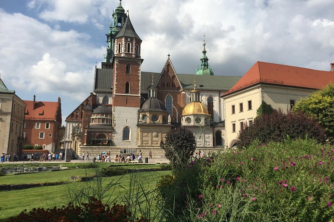 Krakow Old Town Walking Tour - What the $29.52 price buys you