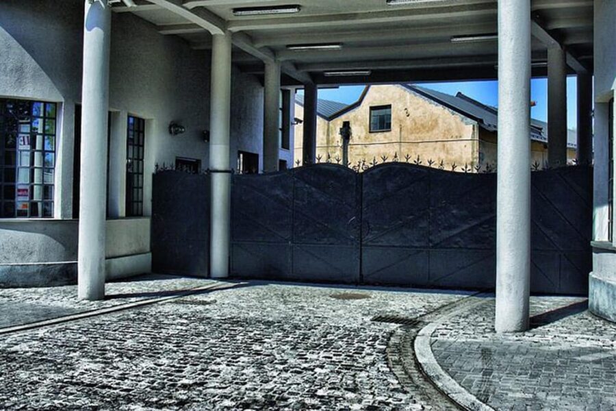 Krakow: Oskar Schindler's Factory Guided Tour&Pickup Options - The first rooms: Kraków before and after invasion