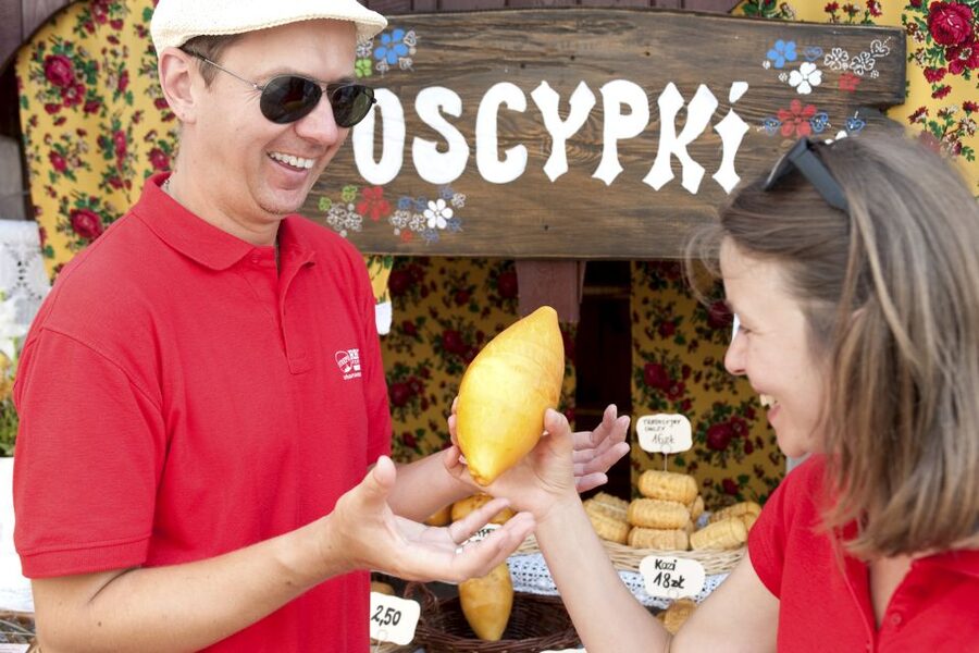 Krakow: Pierogi Home Cooking Class - A three-course Polish meal with local snacks