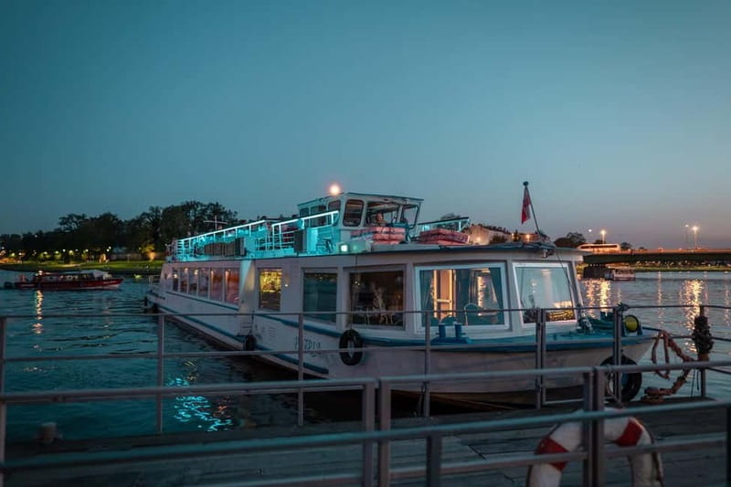 Krakow: Private Evening Boat Tour - Audio guide, music, and talking with the captain